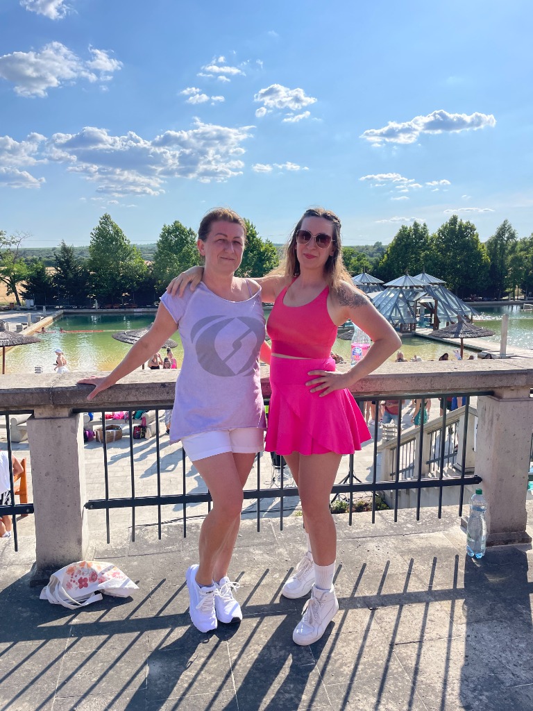 EVIdance Stúdió alapítói: Anya és Lánya közös nyári pillanata, a közösségi tér megálmodói